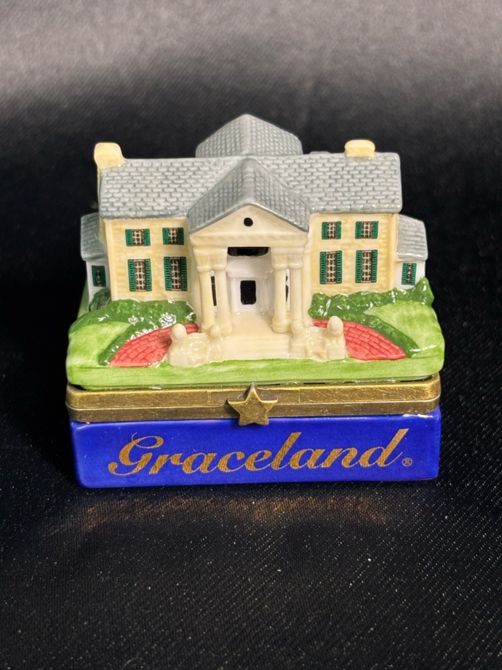 Elvis Presley Graceland PHB Limited Numbered Porcelain Hinged Trinket Box